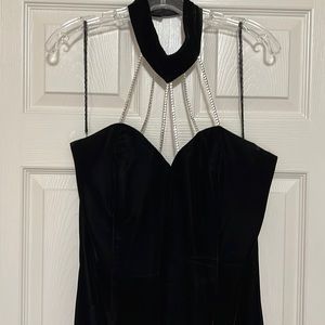 Vintage black velvet gown from 90s, size 11/12